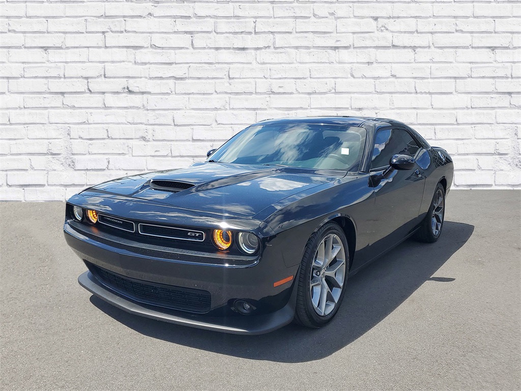 2022 Dodge Challenger GT photo 4