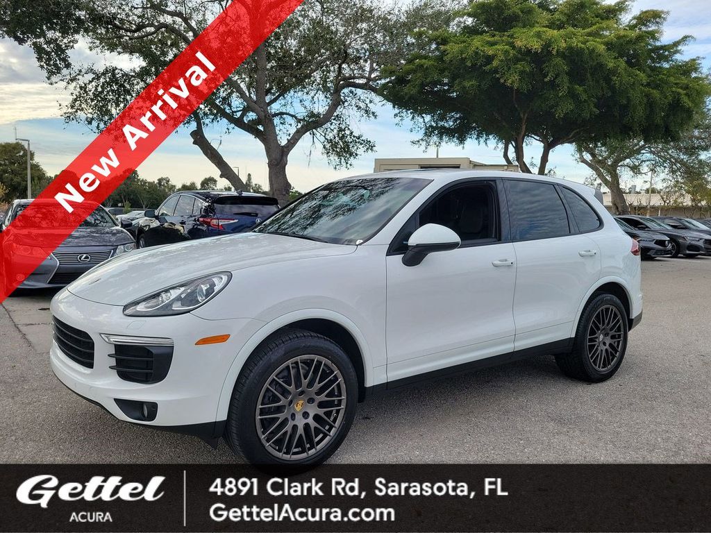 2018 Porsche Cayenne Platinum Edition's photo