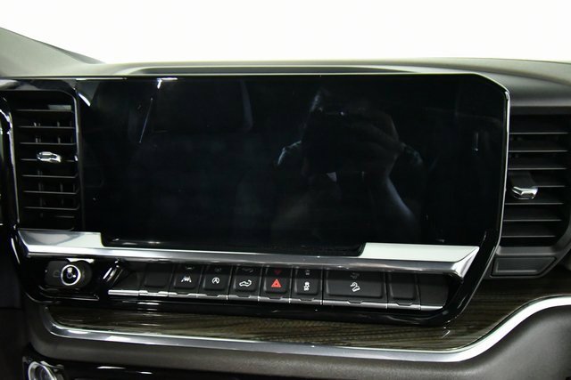 2024 Chevrolet Silverado 1500 LT Trail Boss photo 3