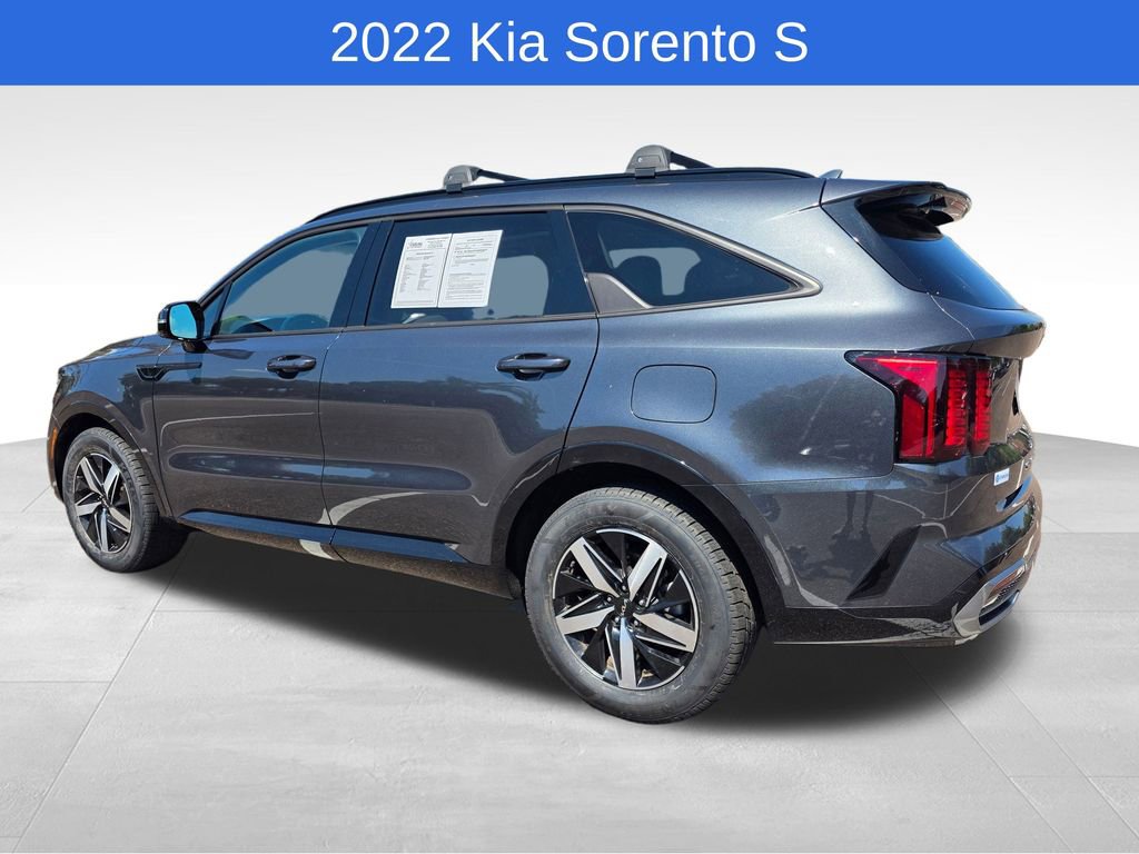 2022 Kia Sorento S photo 5