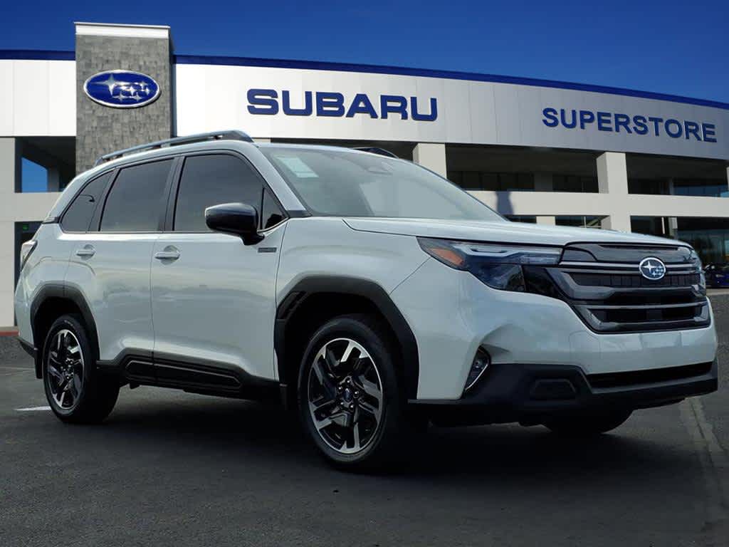 2025 Subaru Forester Premium's photo