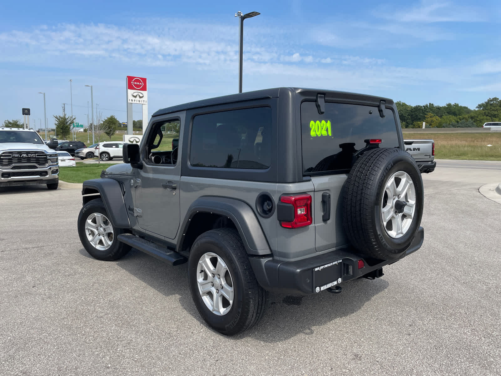 2021 Jeep Wrangler Sport S photo 7
