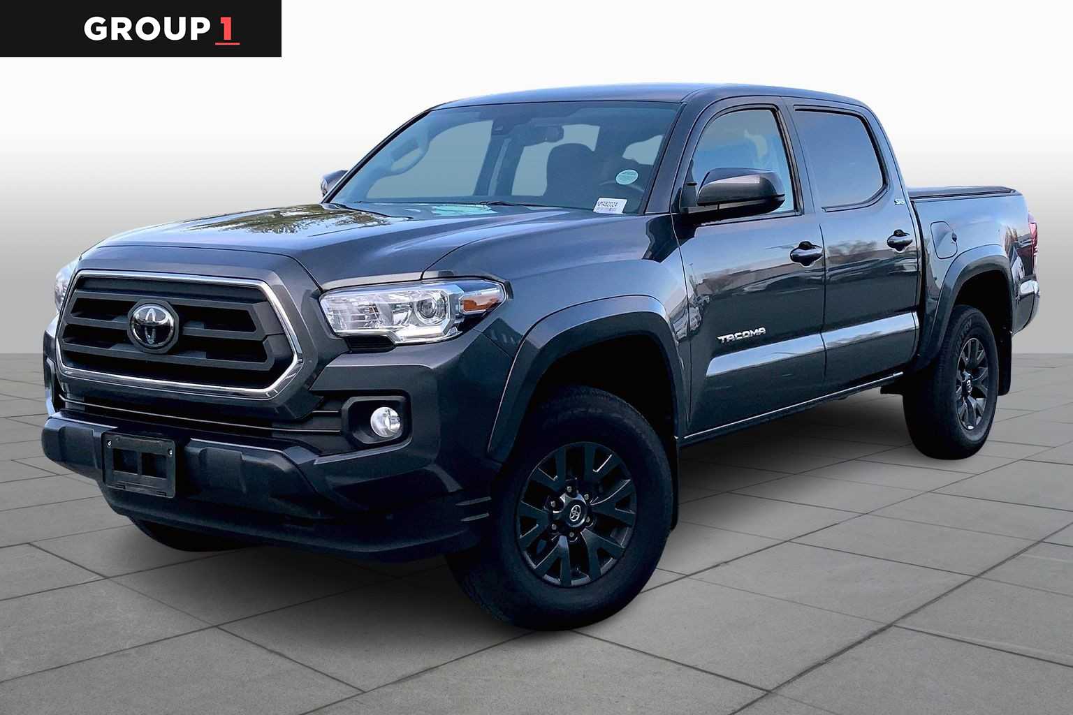 2022 Toyota Tacoma SR5's photo