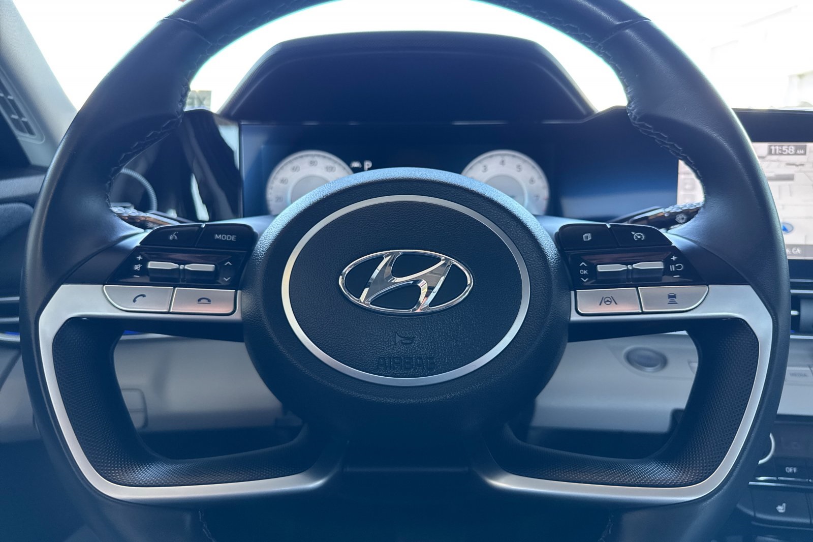 2023 Hyundai Elantra Limited photo 22