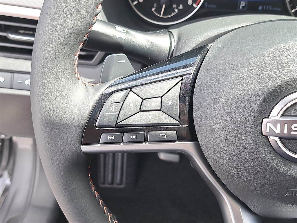 2025 Nissan Altima 2.5 SR photo 24