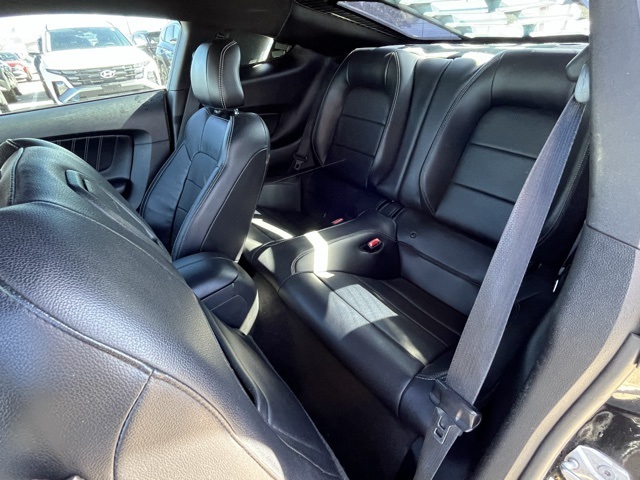 2016 Ford Mustang EcoBoost Premium photo 22