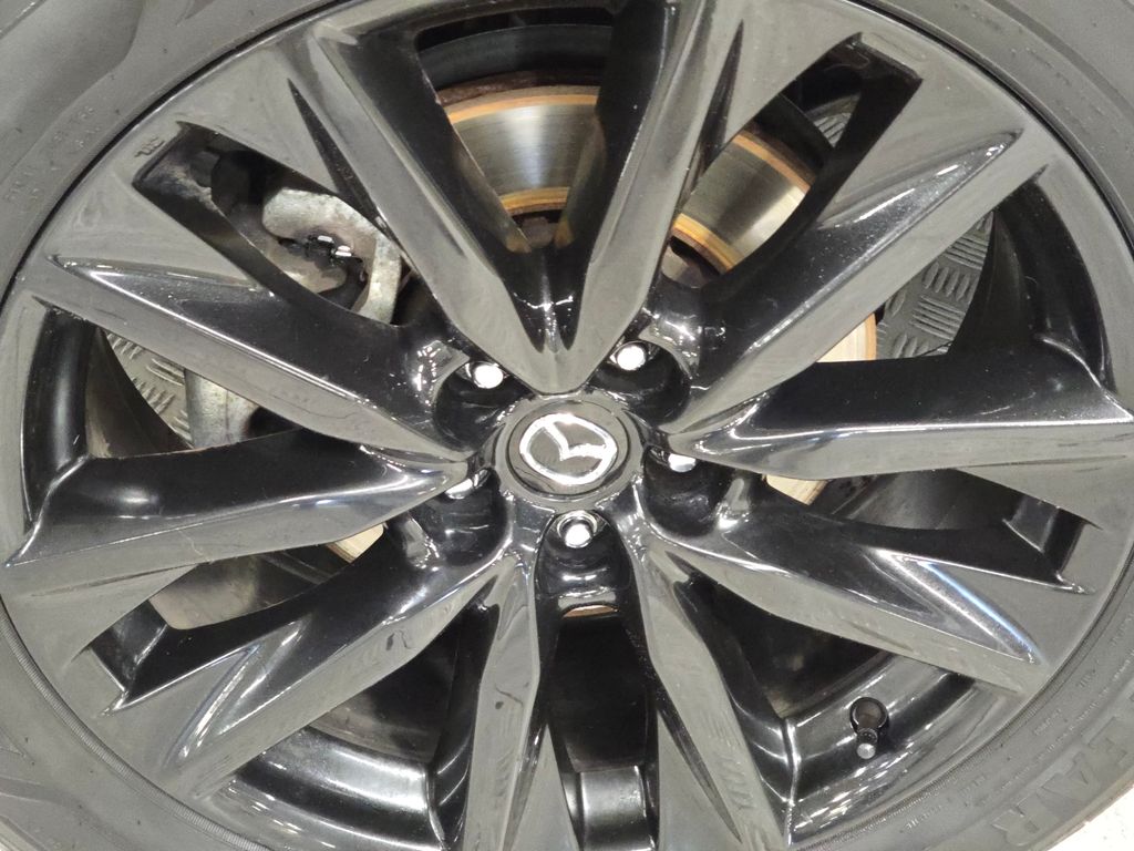 2023 Mazda CX-9 Touring photo 7