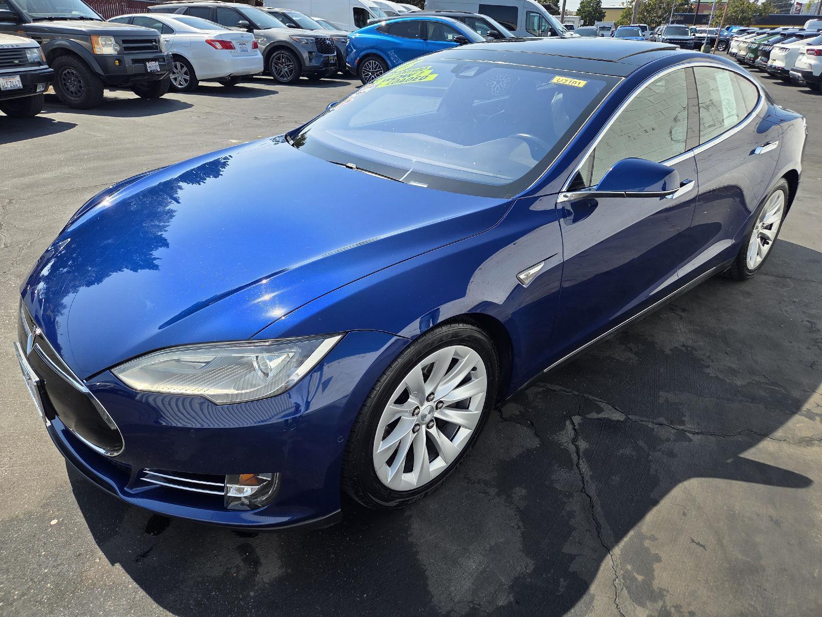 2016 Tesla Model S 70D photo 24