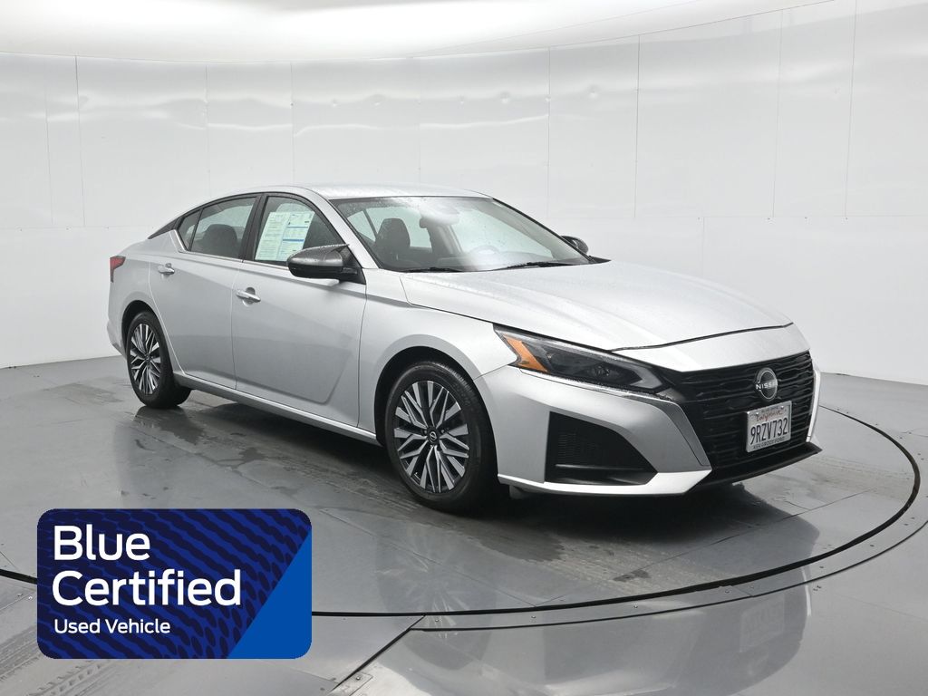 2023 Nissan Altima SV