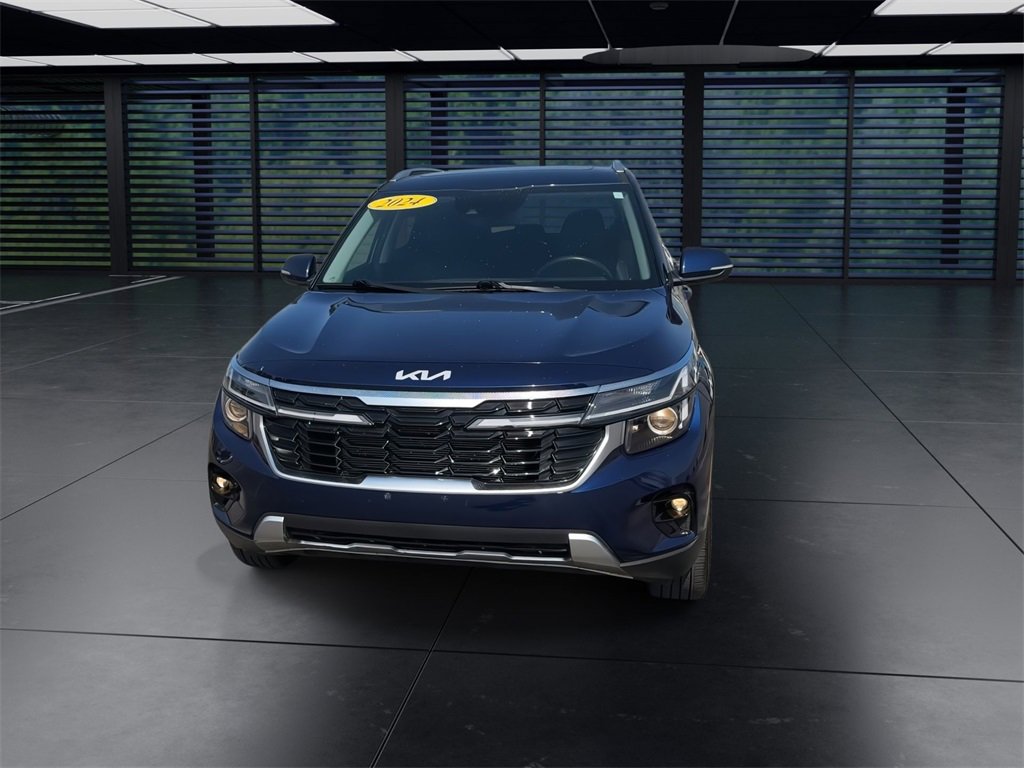 2024 Kia Seltos EX photo 3