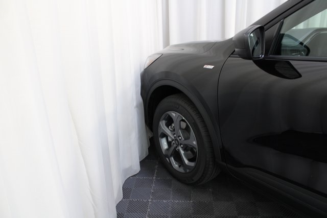 2025 Ford Escape ST-Line photo 4