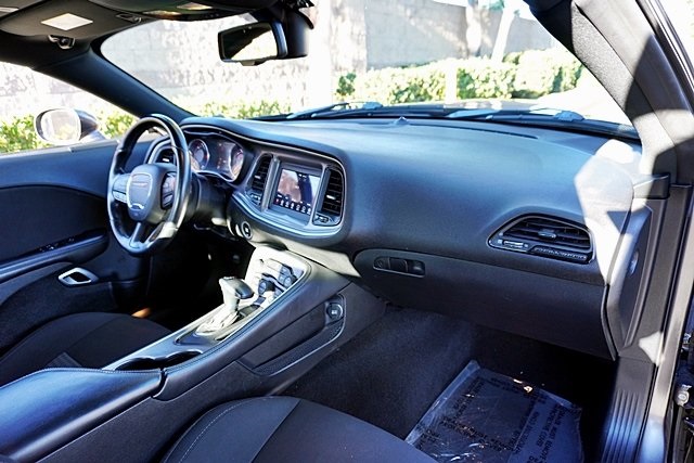 2022 Dodge Challenger GT photo 9