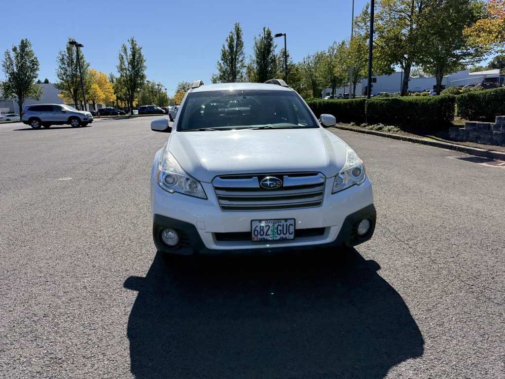 2014 Subaru Outback 2.5i Premium photo 2