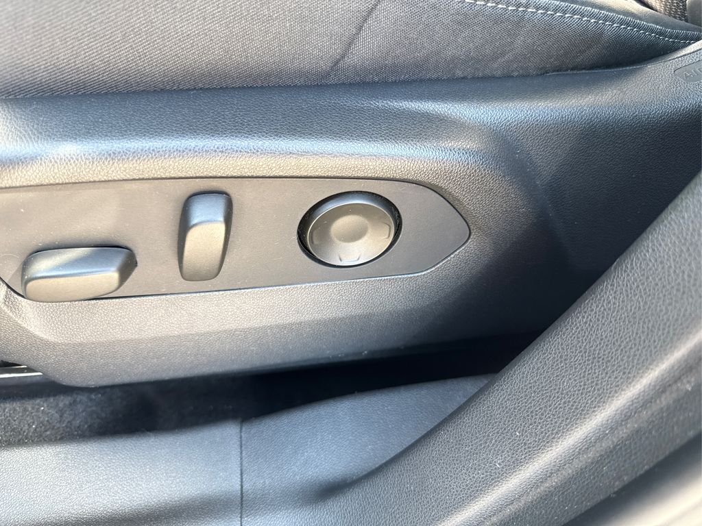 2021 Buick Envision Preferred photo 23