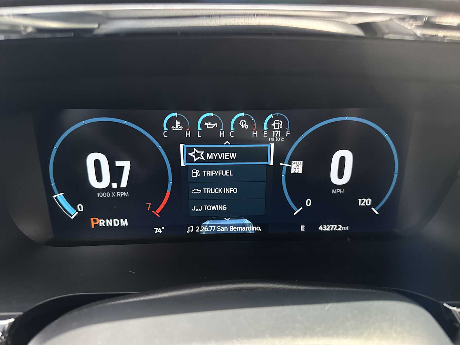 2022 Ford F-150 Lariat photo 32