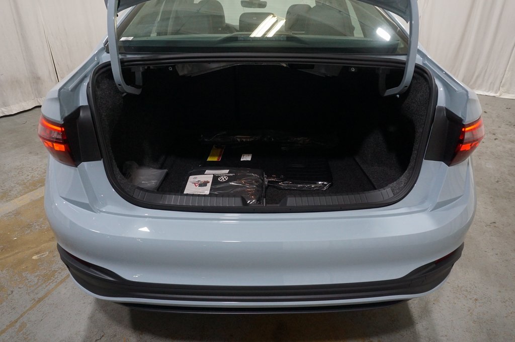 2025 Volkswagen Jetta 1.5T SE photo 23
