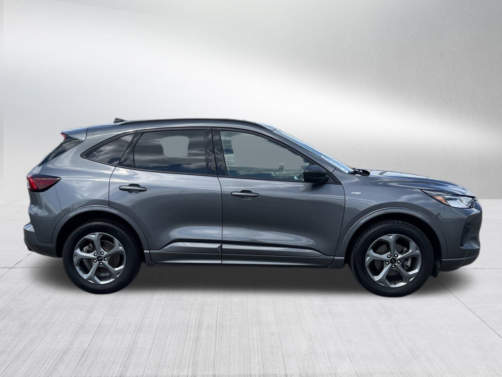 2023 Ford Escape ST-Line photo 8