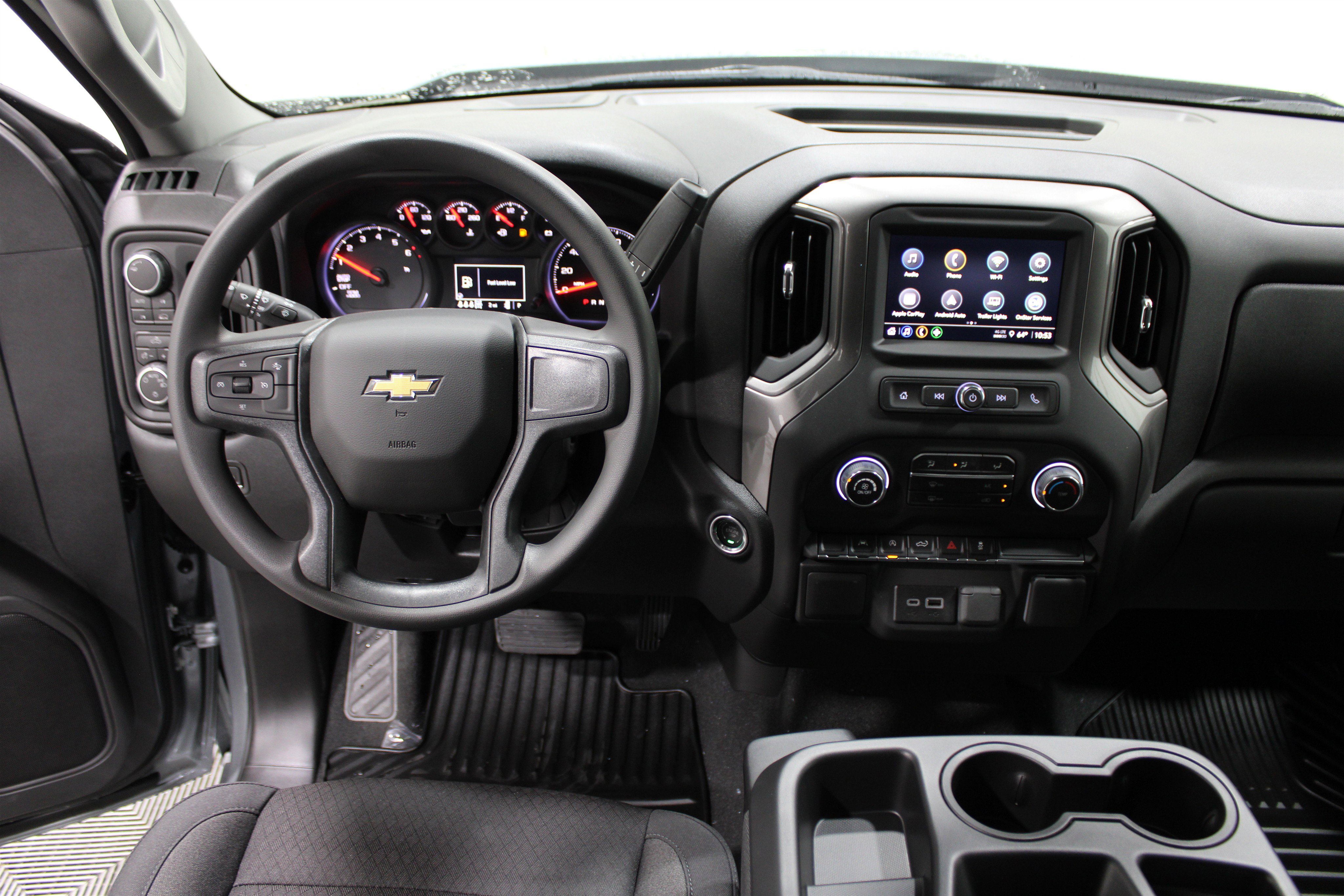2026 Chevrolet Silverado 1500 Custom photo 2
