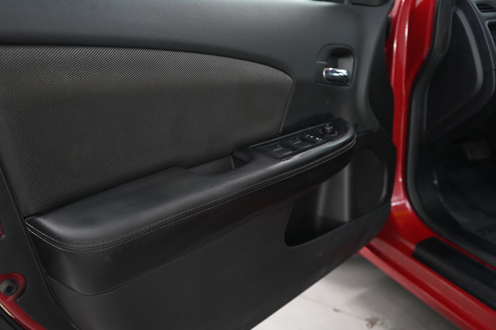 2014 Dodge Avenger SE photo 23