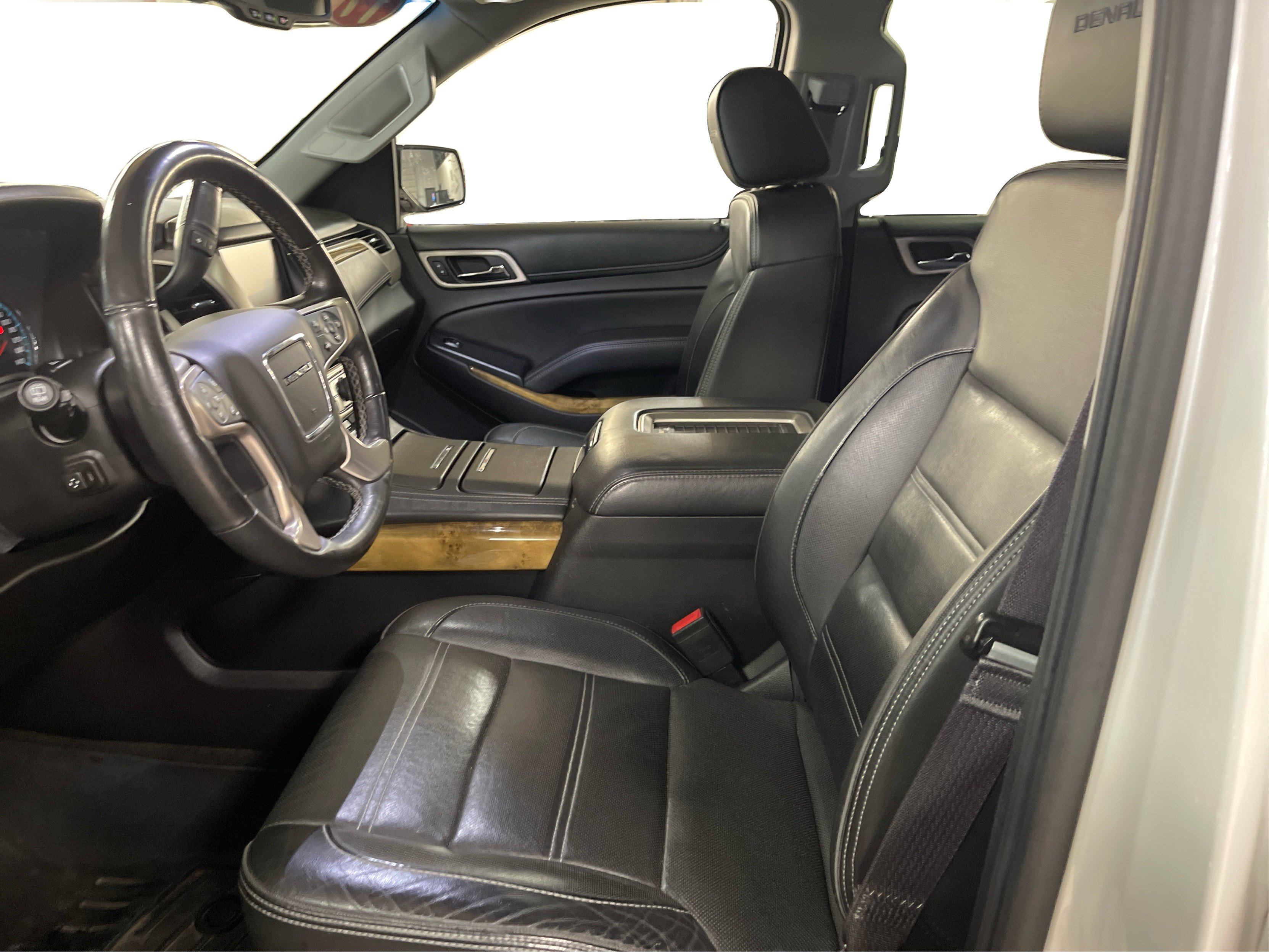 2017 Gmc Yukon XL Denali photo 22