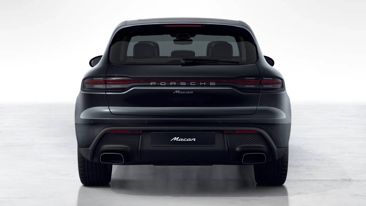 2026 Porsche Macan T photo 7