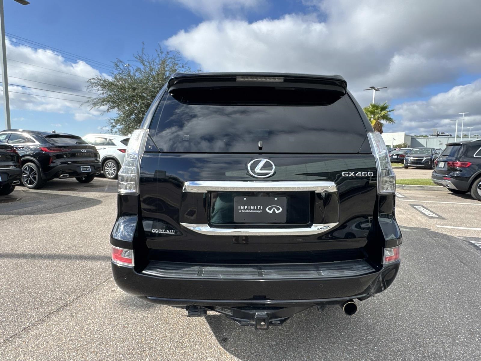 2017 Lexus GX 460 photo 3