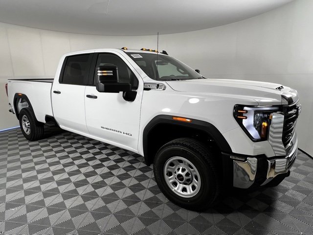 2026 GMC Sierra 2500HD Pro's photo