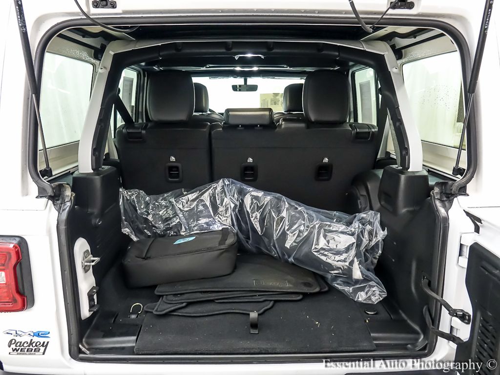 2022 JEEP WRANGLER - Image 21