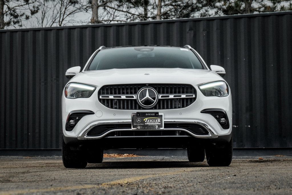 2025 Mercedes Benz GLA 250 4MATIC photo 4
