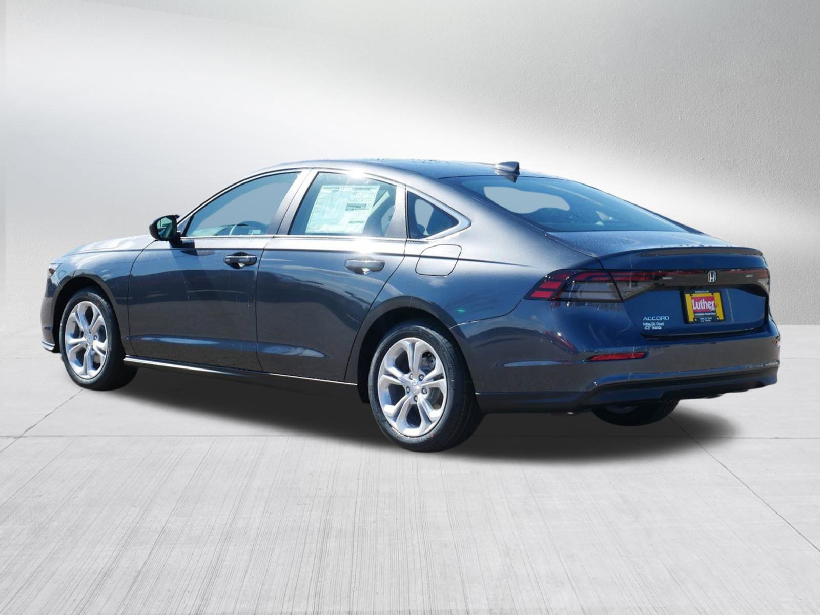 2025 Honda Accord LX photo 3