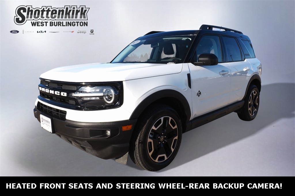 2023 Ford Bronco Sport Outer Banks's photo