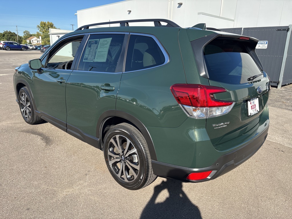 2023 Subaru Forester Limited photo 4