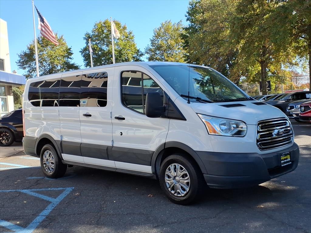 2015 Ford Transit XLT photo 3