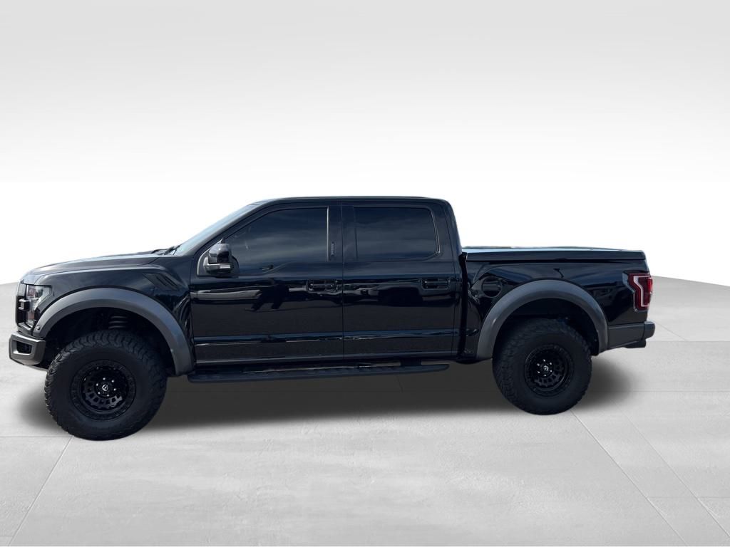 2017 Ford F-150 Raptor photo 2