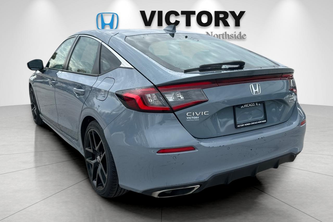 2022 Honda Civic Hatchback Sport Touring photo 4