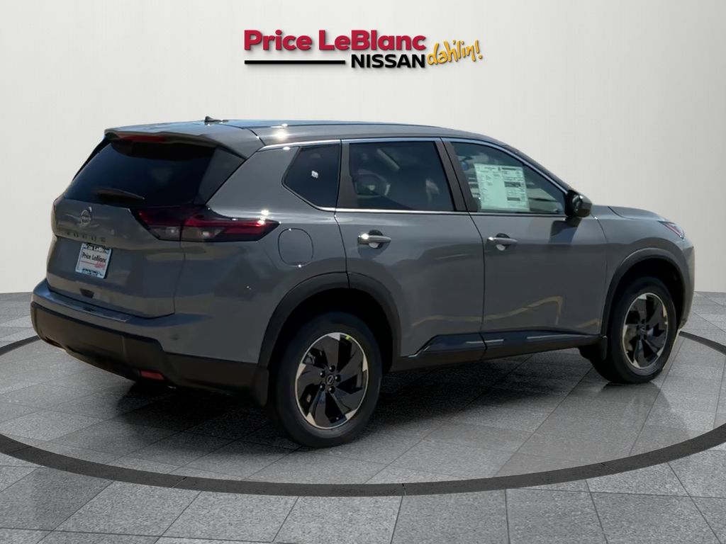 2026 Nissan Rogue SV photo 6