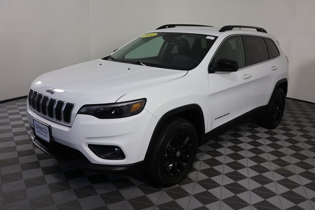 2022 Jeep Cherokee Latitude Lux photo 2