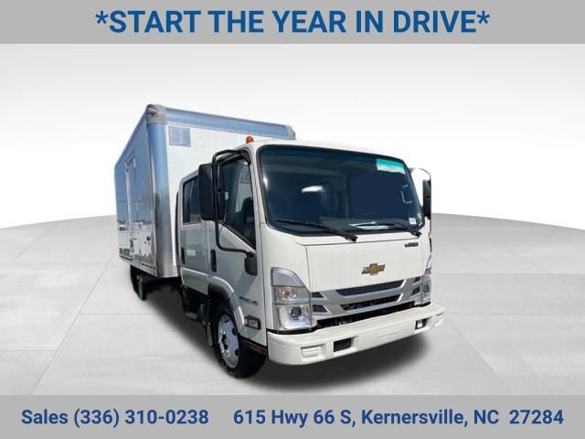 2024 Chevrolet Low Cab Forward Base's photo