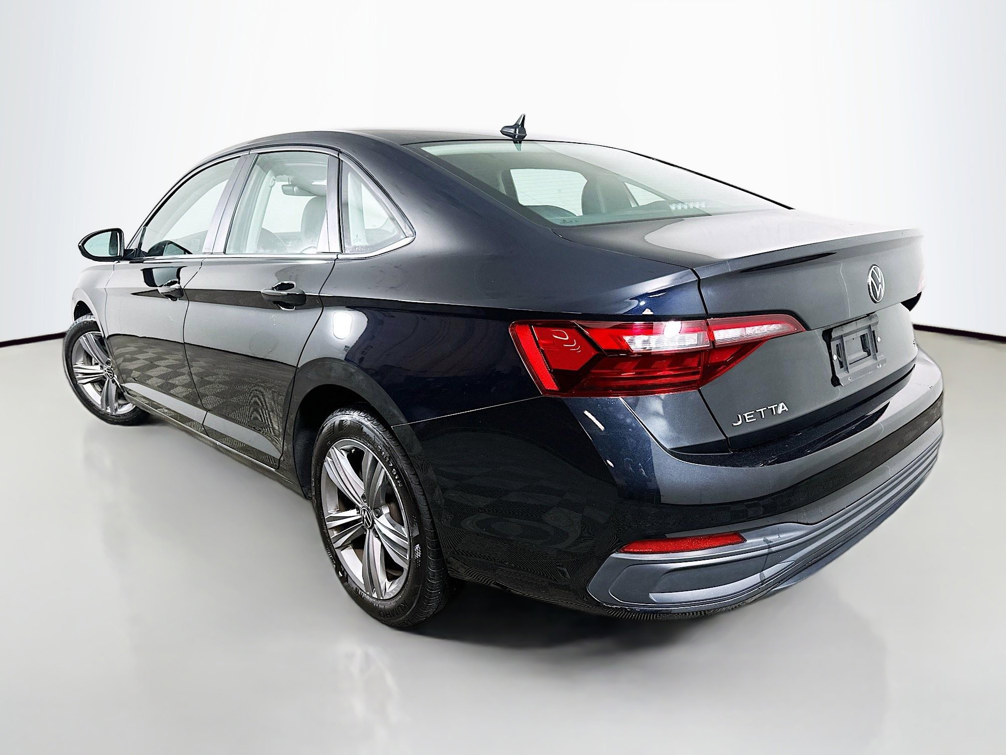 2024 Volkswagen Jetta SE photo 4