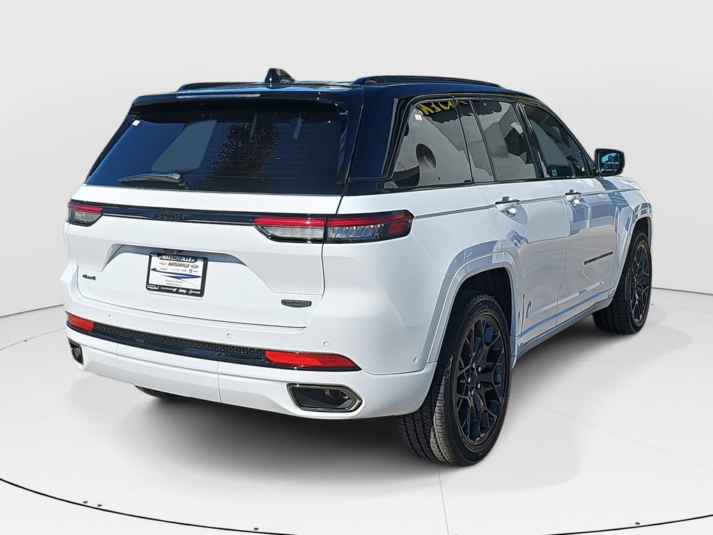 2025 Jeep Grand Cherokee Summit Reserve photo 3