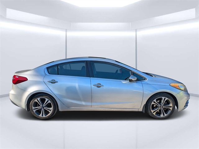 2015 Kia Forte EX photo 2