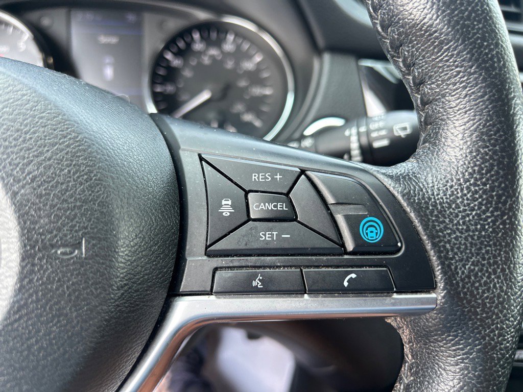 2020 Nissan Rogue SL photo 23