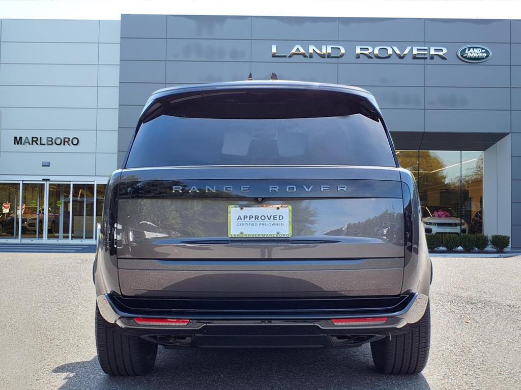 2024 Land Rover Range Rover SE photo 7