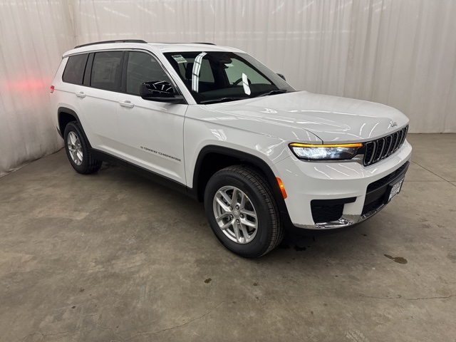 2025 Jeep Grand Cherokee L Laredo's photo