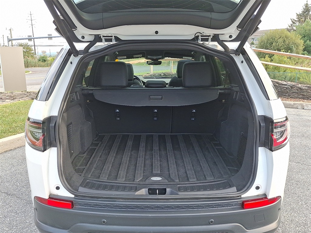 2023 Land Rover Discovery Sport S photo 24