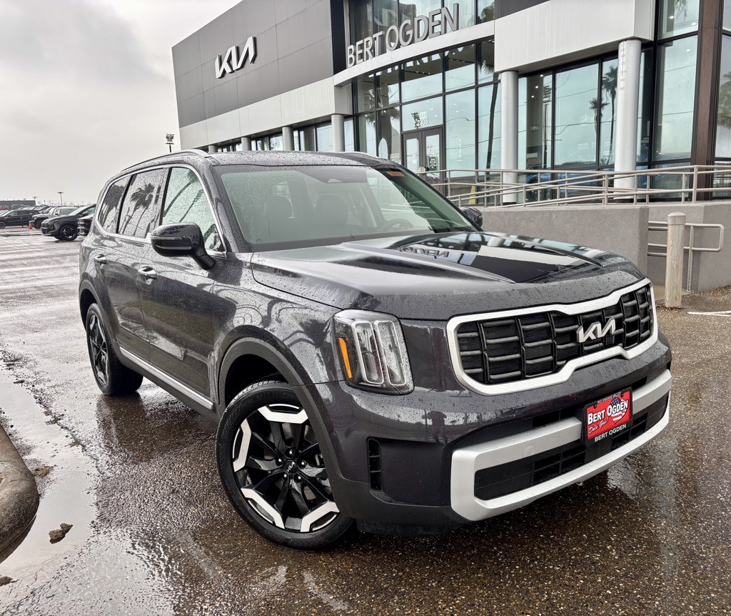 2025 Kia Telluride S's photo