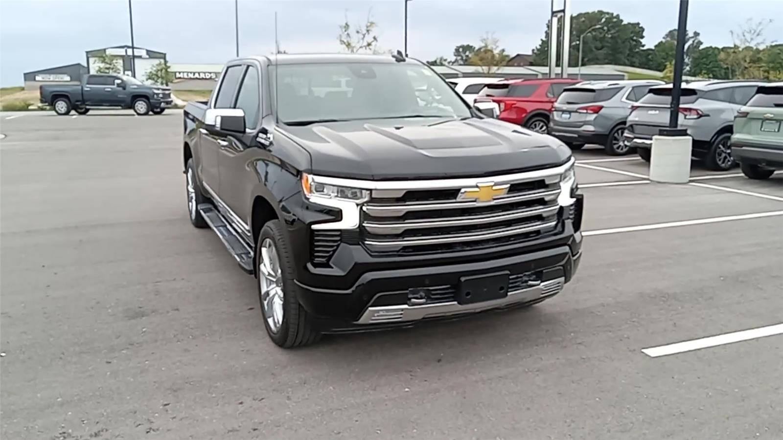 2026 Chevrolet Silverado 1500 High Country photo 3