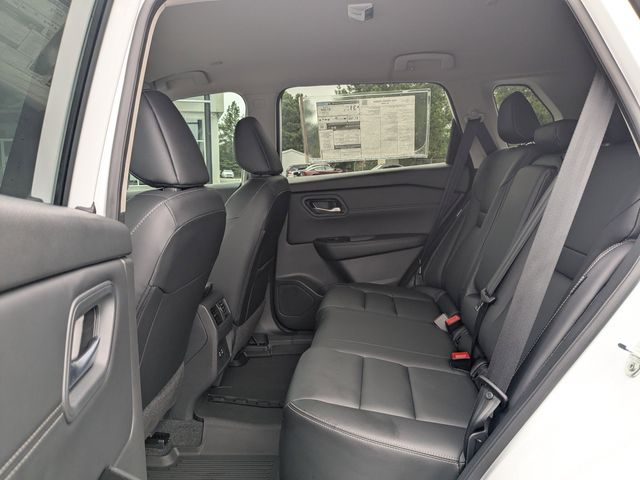 2025 Nissan Rogue SL photo 5