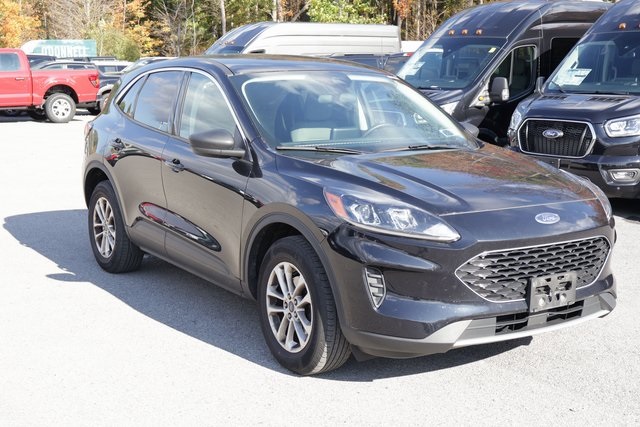 2022 Ford Escape SE photo 4