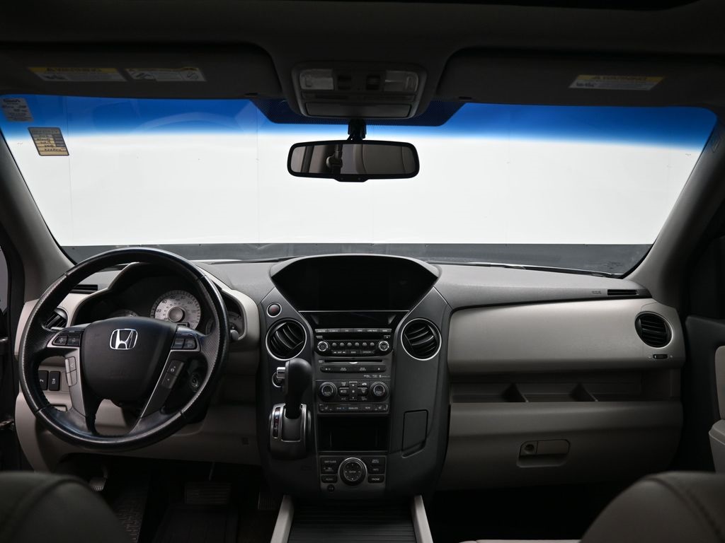 2015 Honda Pilot Touring photo 30
